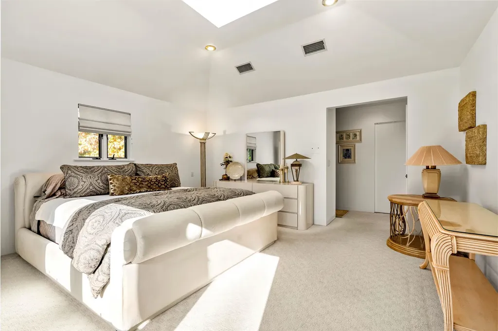 50 Page Lane Hampstead NH 03841