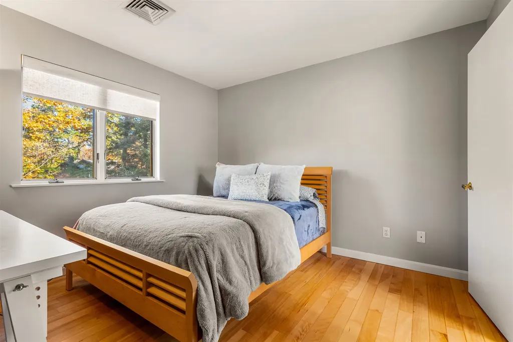 50 Page Lane Hampstead NH 03841