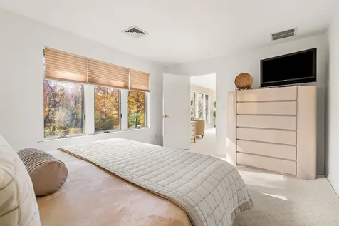 50 Page Lane Hampstead NH 03841