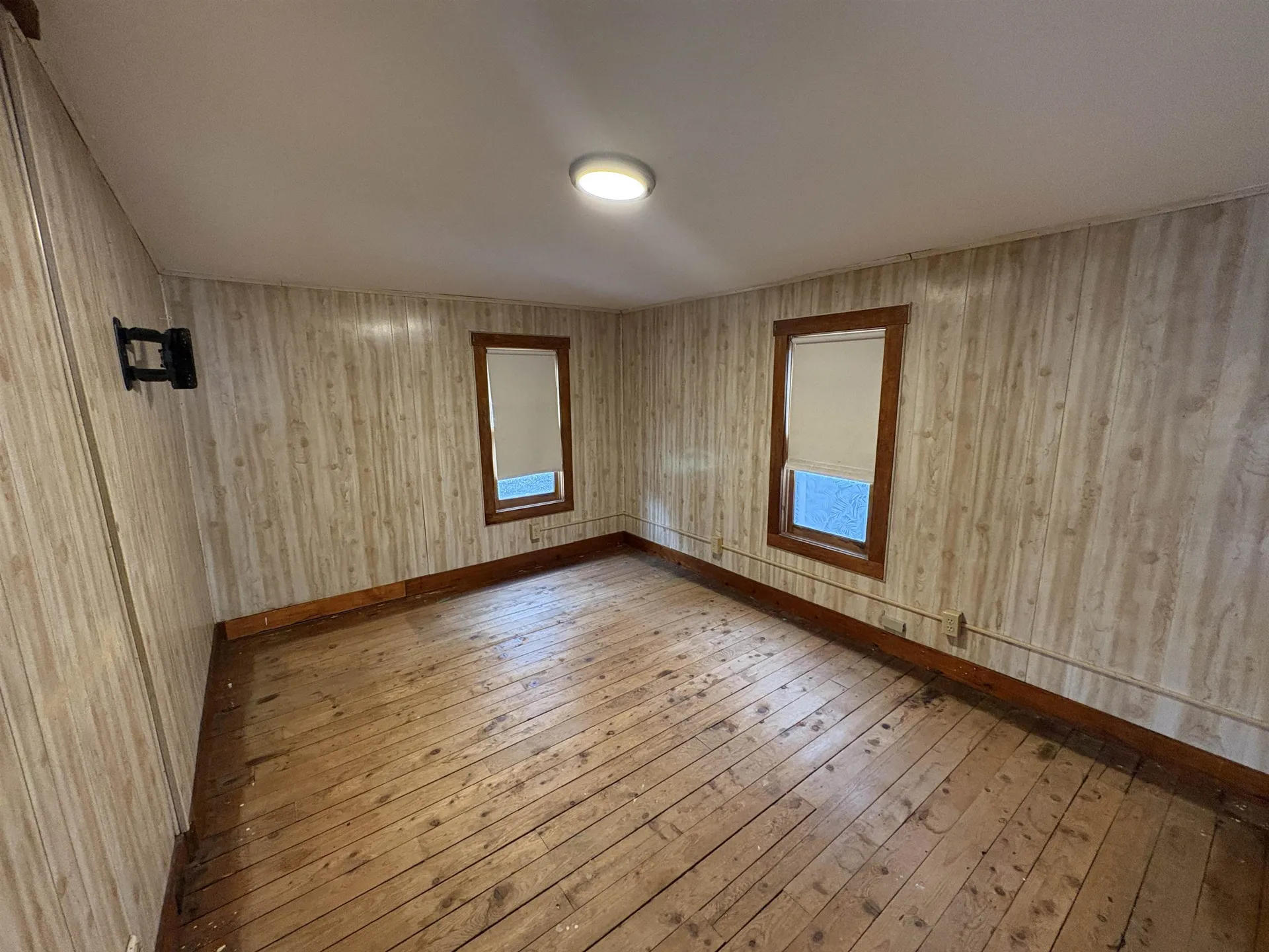 15 Cole Avenue Northfield VT 05663-6816