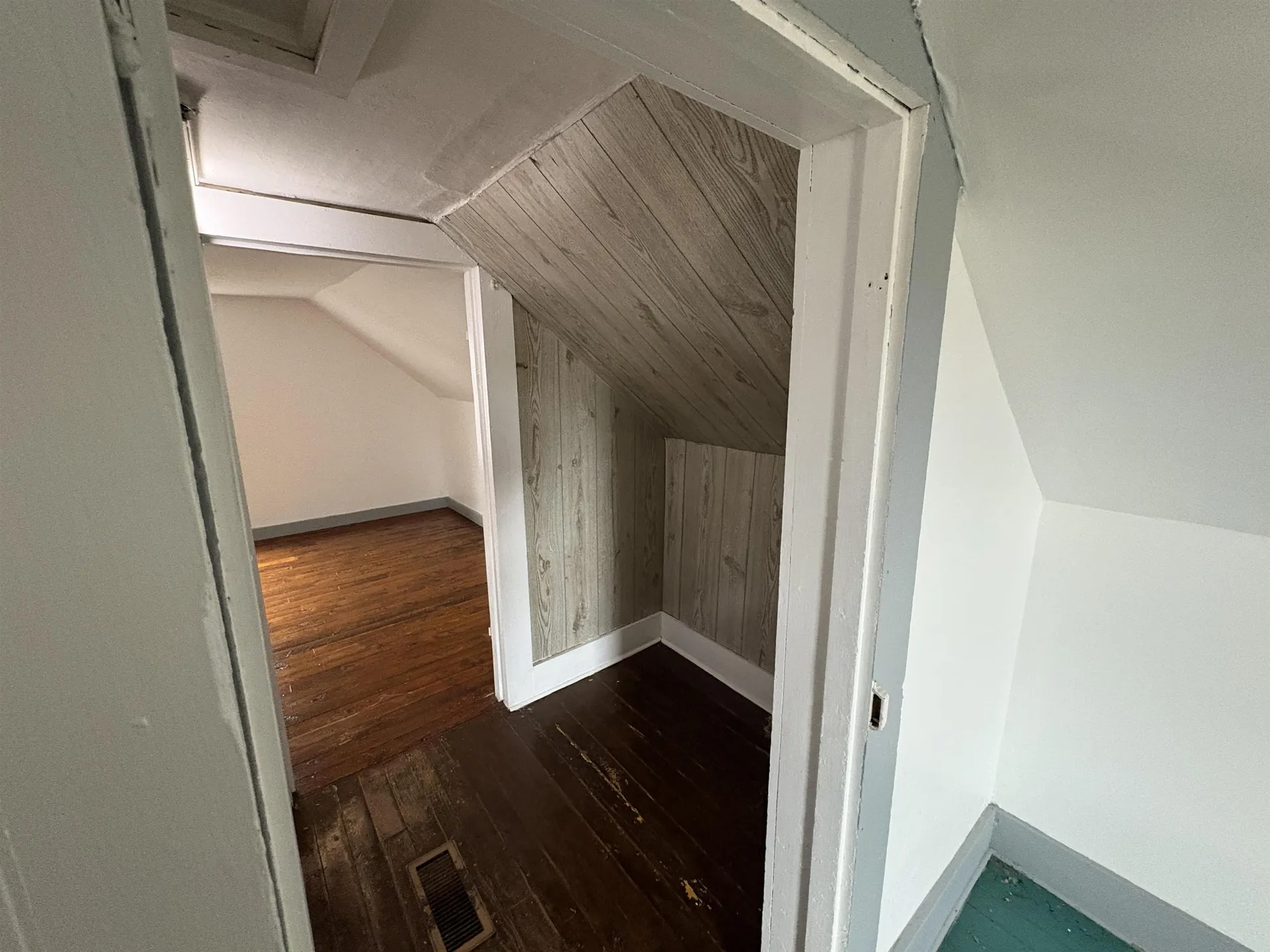 15 Cole Avenue Northfield VT 05663-6816