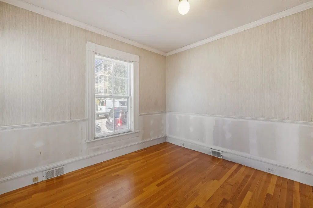 79 Putnam Street Manchester NH 03102