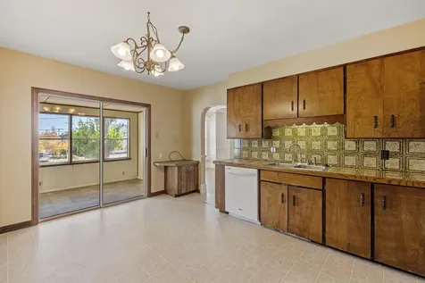 79 Putnam Street Manchester NH 03102