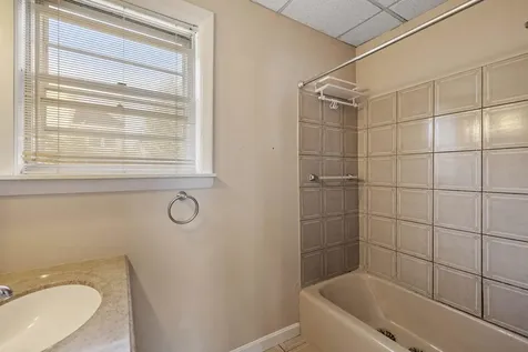 79 Putnam Street Manchester NH 03102