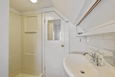 79 Putnam Street Manchester NH 03102