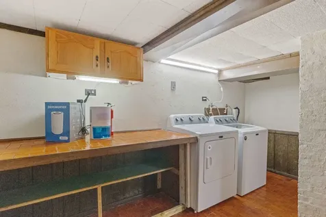 79 Putnam Street Manchester NH 03102