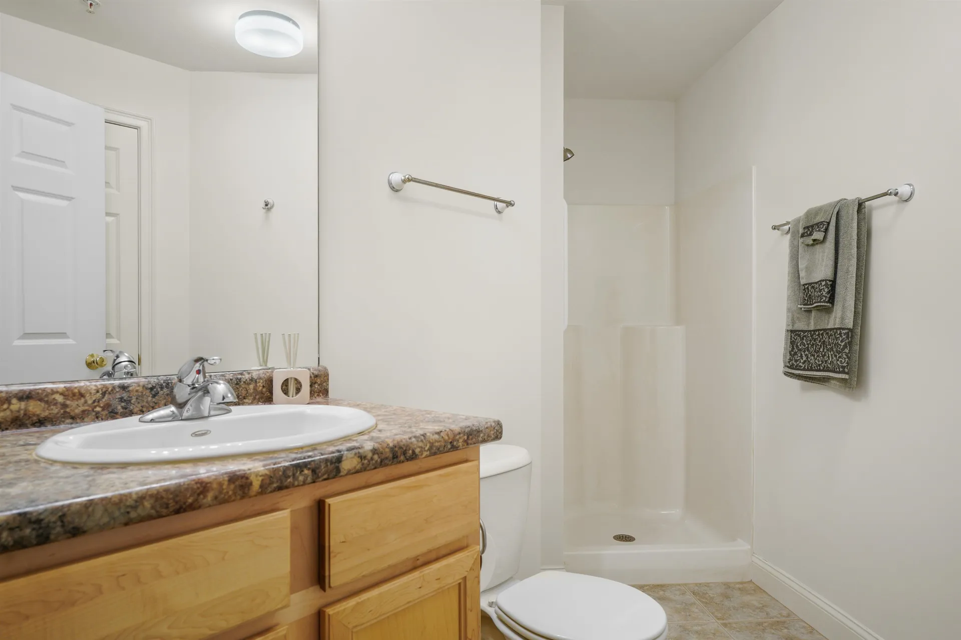 5 Sterling Hill Lane Exeter NH 03833