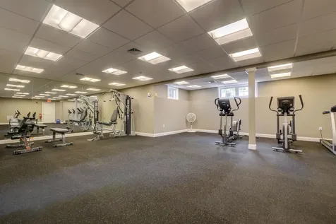 5 Sterling Hill Lane Exeter NH 03833