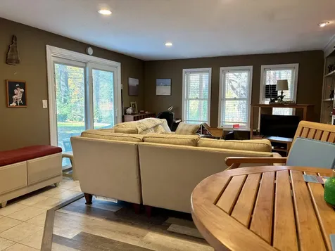 47 Winding Pond Road Londonderry NH 03053