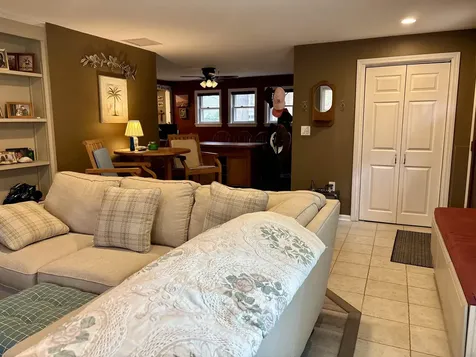 47 Winding Pond Road Londonderry NH 03053