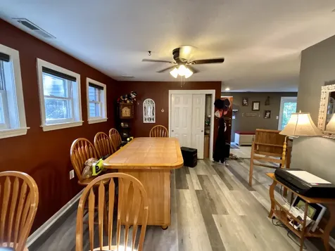 47 Winding Pond Road Londonderry NH 03053