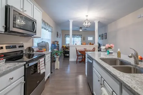 46 Scenic Drive Nashua NH 03062