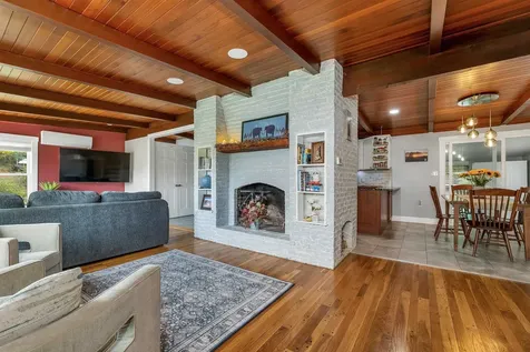 71 Annis Drive Gilford NH 03249