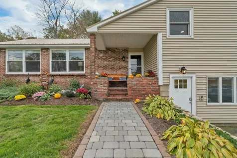 71 Annis Drive Gilford NH 03249