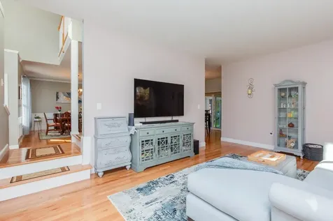 34 Frontier Drive Pelham NH 03076