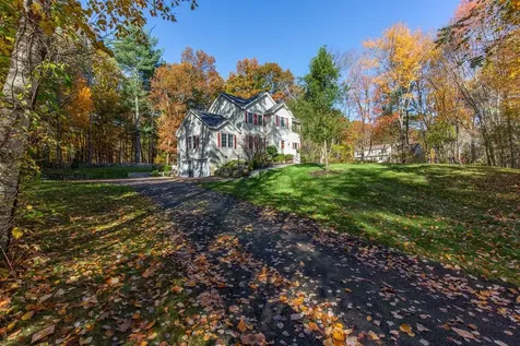 34 Frontier Drive Pelham NH 03076