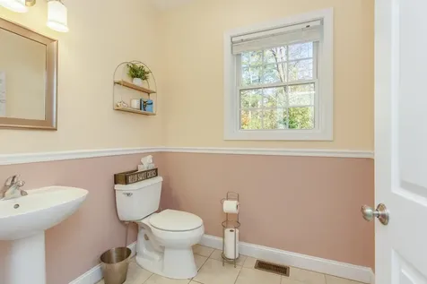 34 Frontier Drive Pelham NH 03076