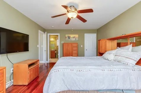 34 Frontier Drive Pelham NH 03076