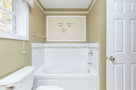 34 Frontier Drive Pelham NH 03076