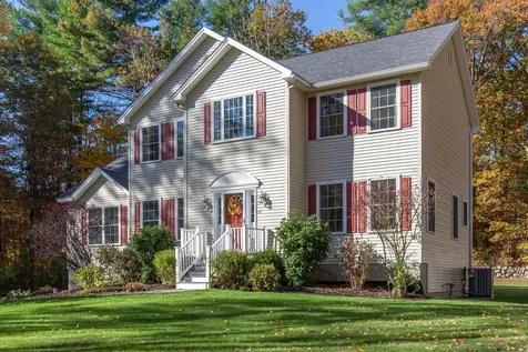 34 Frontier Drive Pelham NH 03076