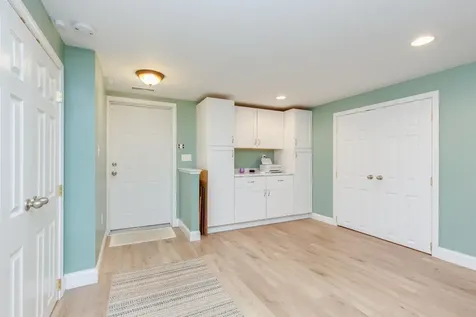 34 Frontier Drive Pelham NH 03076