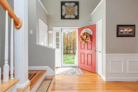 34 Frontier Drive Pelham NH 03076