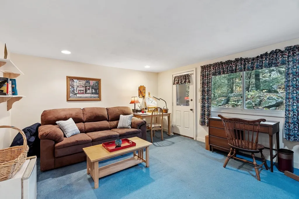 5 Brookside Drive Stratham NH 03885