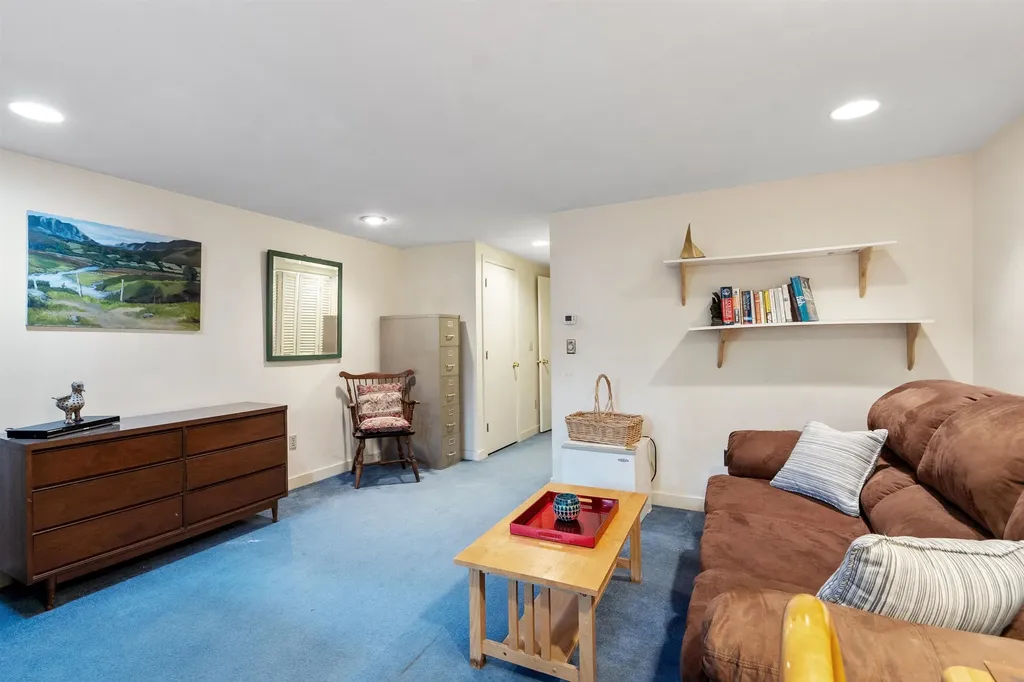 5 Brookside Drive Stratham NH 03885