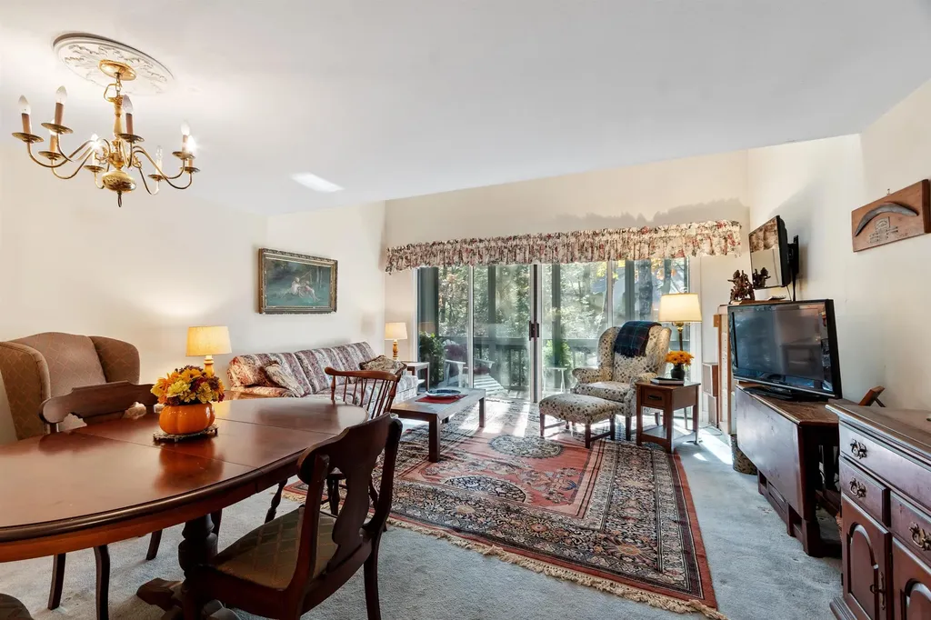 5 Brookside Drive Stratham NH 03885