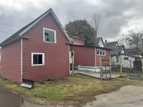 16 Rich Street Northumberland NH 03582