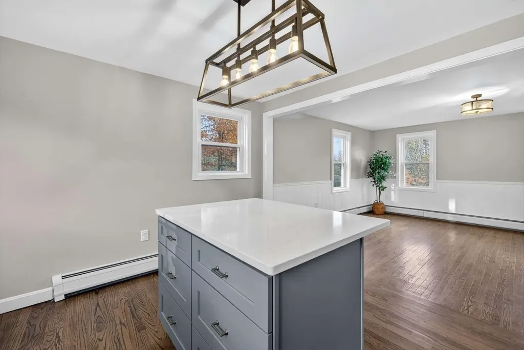 16 Little River Road Nottingham NH 03290