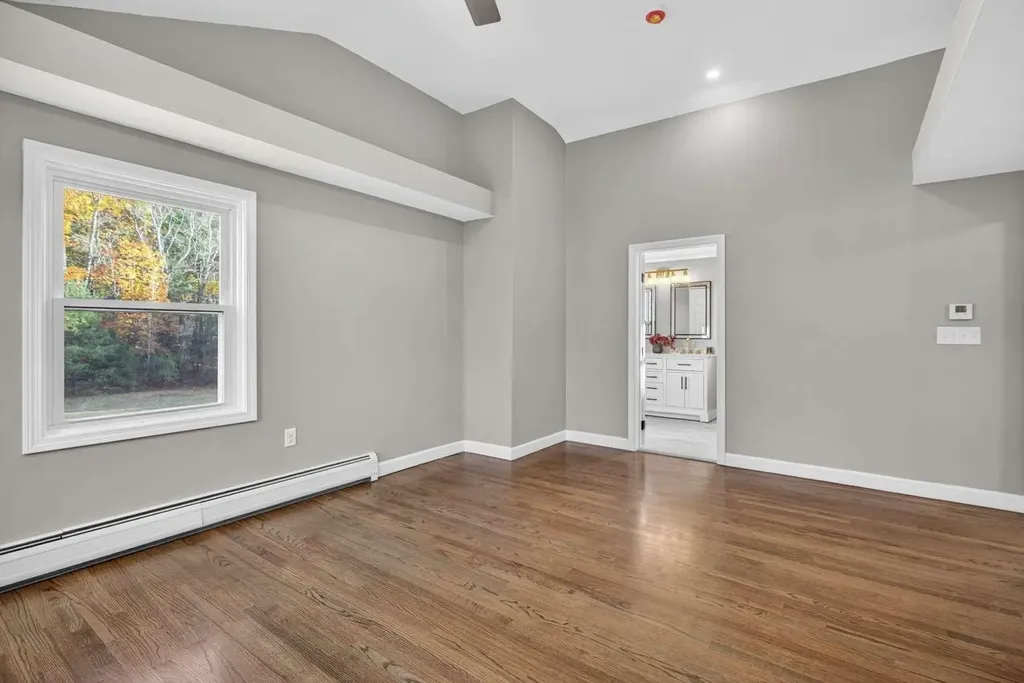 16 Little River Road Nottingham NH 03290