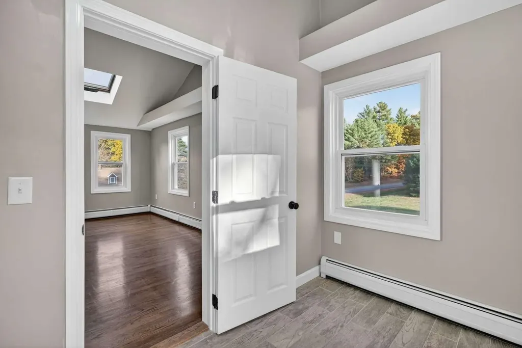 16 Little River Road Nottingham NH 03290