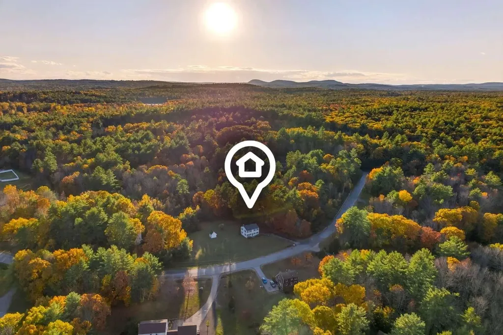 16 Little River Road Nottingham NH 03290