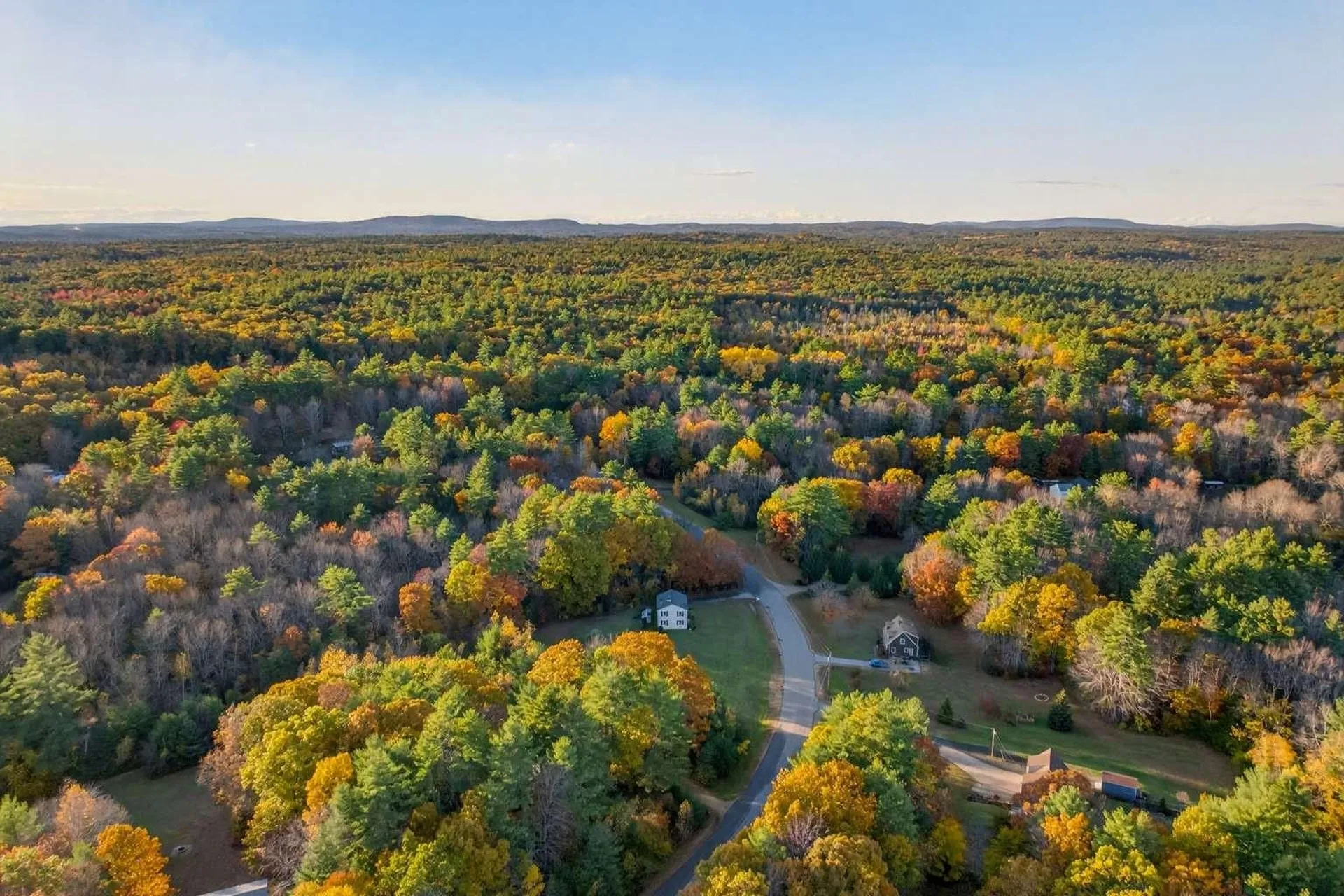 16 Little River Road Nottingham NH 03290