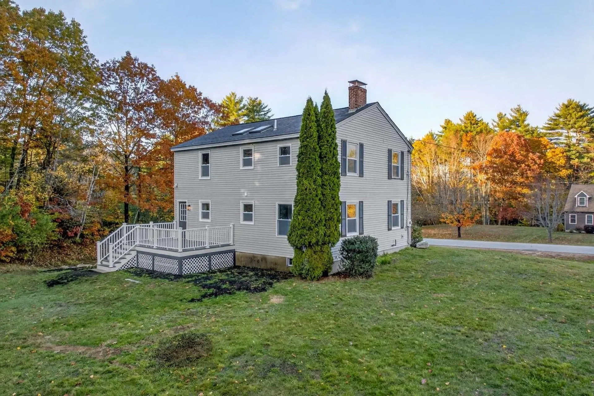 16 Little River Road Nottingham NH 03290