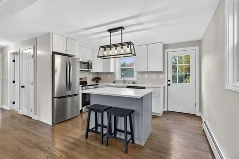 16 Little River Road Nottingham NH 03290