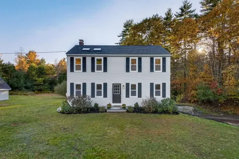 16 Little River Road Nottingham NH 03290