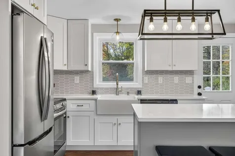 16 Little River Road Nottingham NH 03290