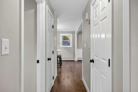 16 Little River Road Nottingham NH 03290