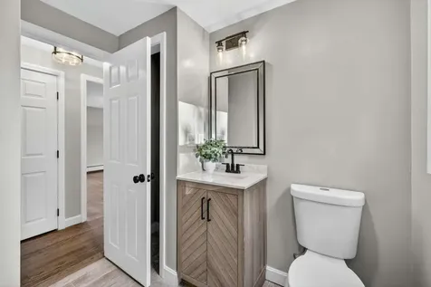 16 Little River Road Nottingham NH 03290