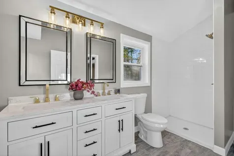 16 Little River Road Nottingham NH 03290