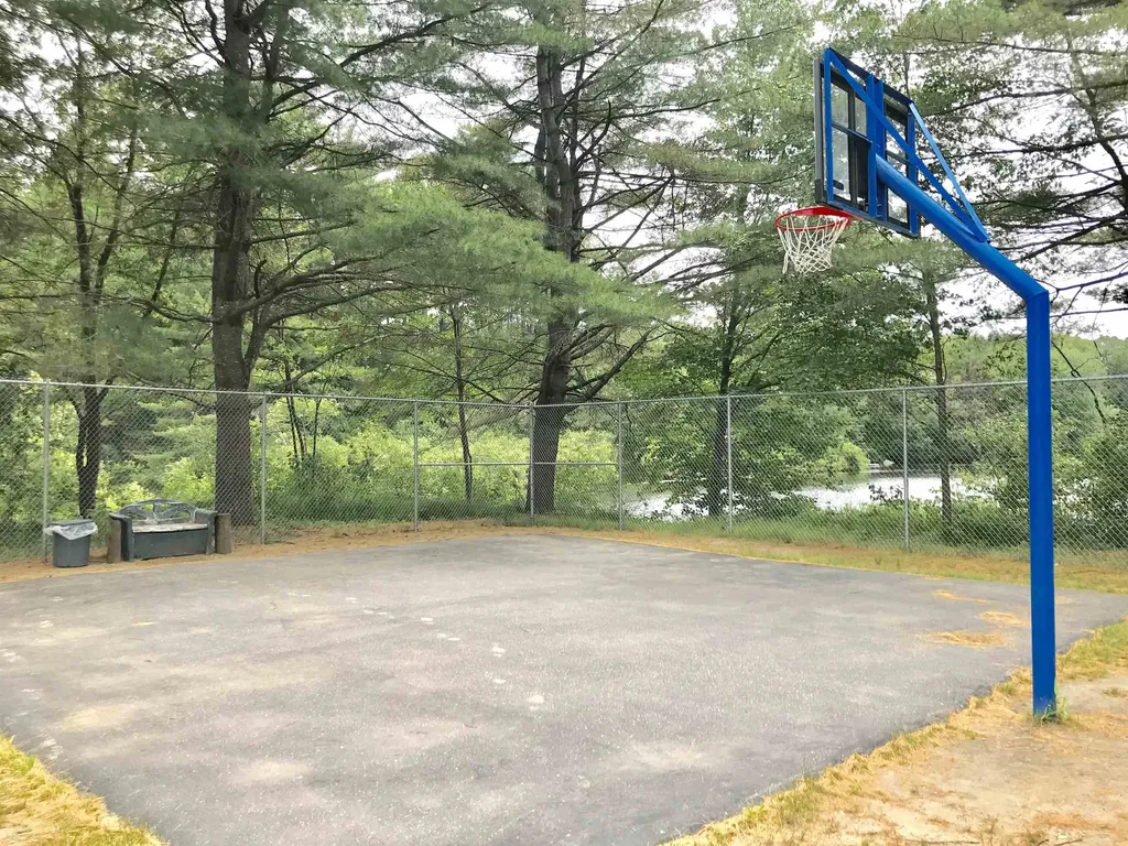 6 Birch Tree Lane Hillsborough NH 03244