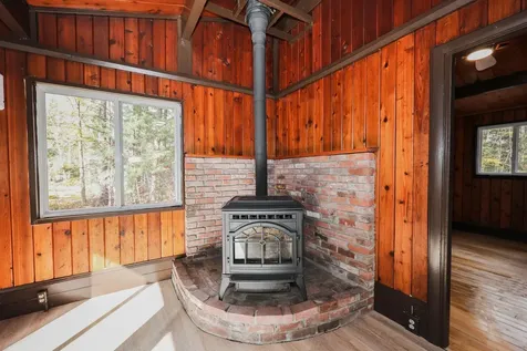 6 Birch Tree Lane Hillsborough NH 03244