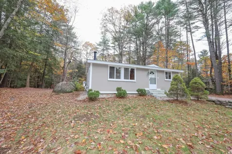 6 Birch Tree Lane Hillsborough NH 03244