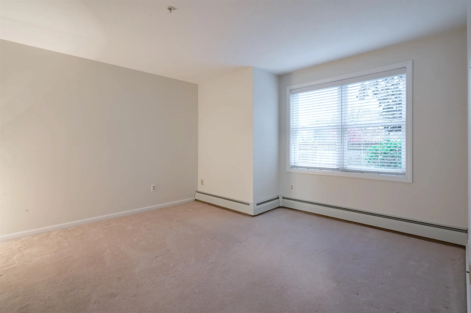 15 Lovell Street Nashua NH 03060