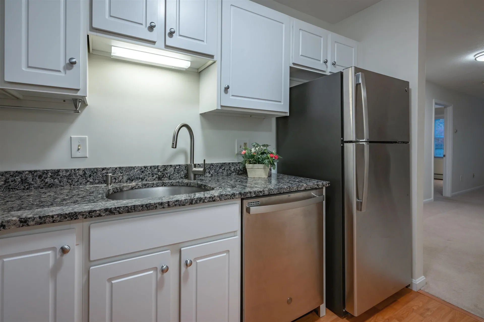 15 Lovell Street Nashua NH 03060