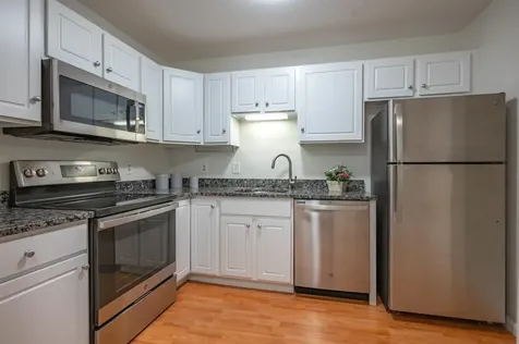 15 Lovell Street Nashua NH 03060