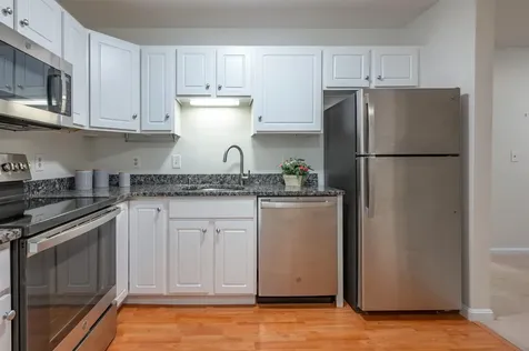 15 Lovell Street Nashua NH 03060