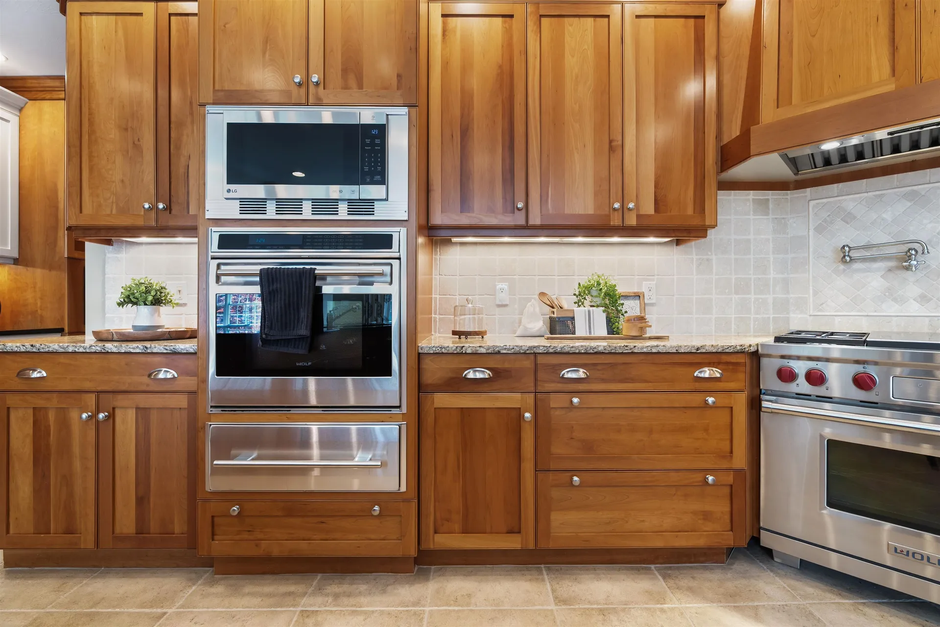 39 Overton Road Windham NH 03087